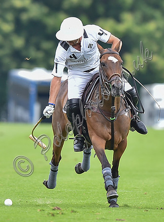 Gold Cup final polo action between La Indiana and King Power Foxes