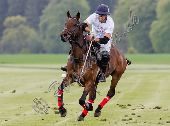 Gerald Balding Cup polo action Robyn Skincare v Saracens