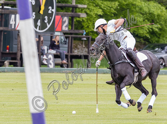 Gerald Balding Cup polo action Robyn Skincare v Saracens