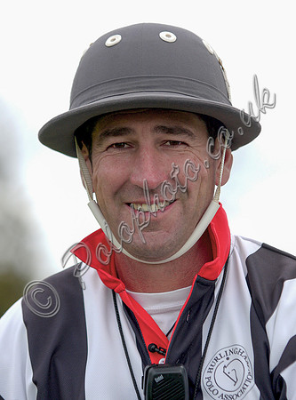 Umpire Julian Appleby