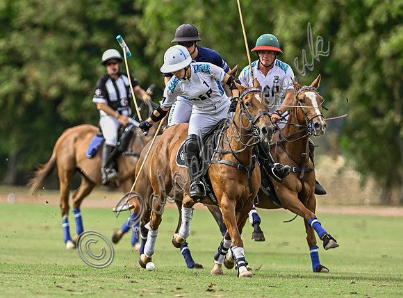 Polo action, Wichenford Bowl 2025 semi-final match, Beaufort Polo Club