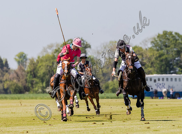 Coxwell v Noon Giraffe polo action , Committee Cup semi-final 2021