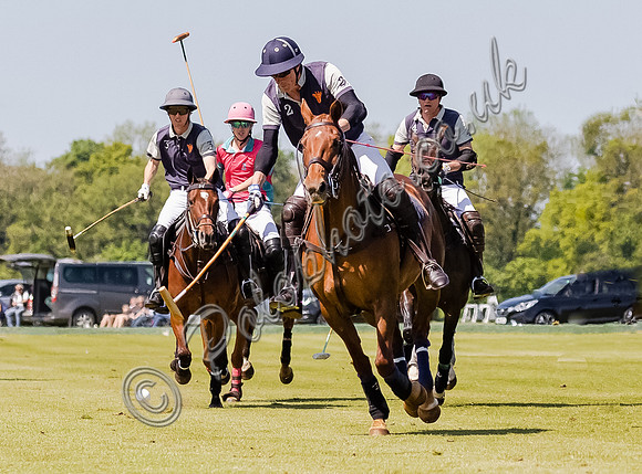 Coxwell v Noon Giraffe polo action , Committee Cup semi-final 2021
