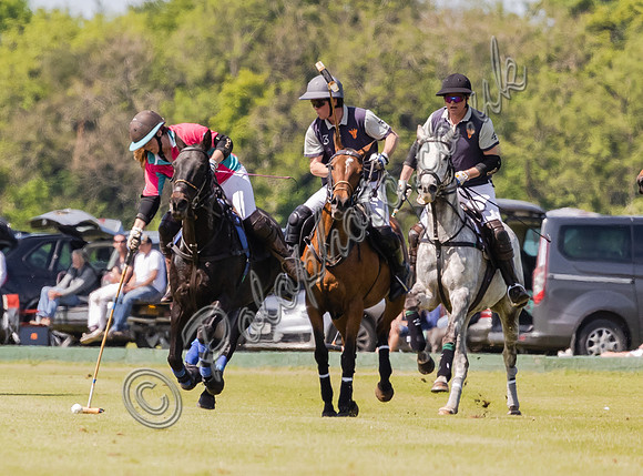 Coxwell v Noon Giraffe polo action , Committee Cup semi-final 2021