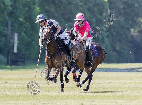 Coxwell v Noon Giraffe polo action , Committee Cup semi-final 2021