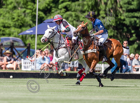 Polo action Tyro Cup Final -  Cirencester Park