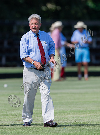 Treading in the divots at  Cirencester Park