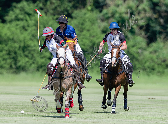 Polo action Tyro Cup Final -  Cirencester Park