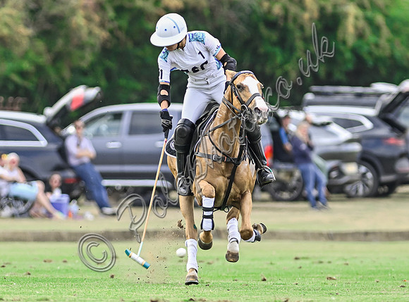 Polo action, Wichenford Bowl 2025 semi-final match, Beaufort Polo Club