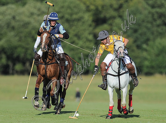 polo action between Noon Giraffe and Claremount
