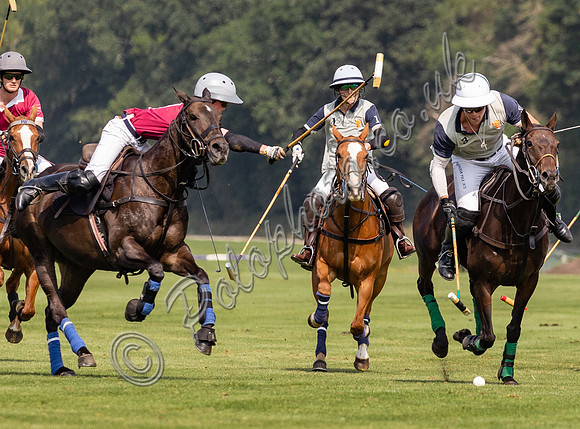 Polo Action -  the Owl Trophy Final