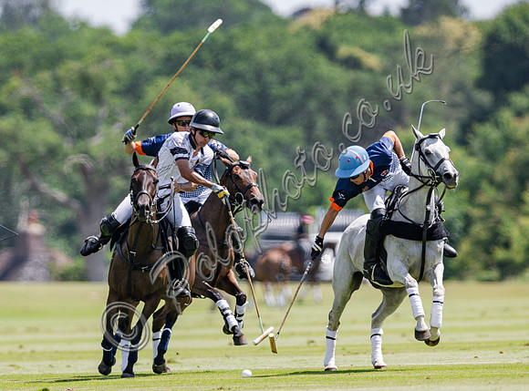 olo action, 2025 Gold Cup, Cowdray Park Polo Club