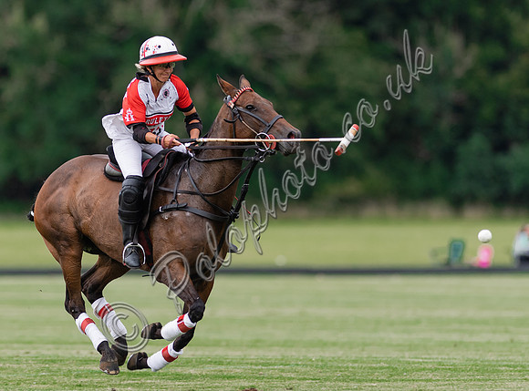 Polo action, VL Ladies 18 Goal, Cirencester Park