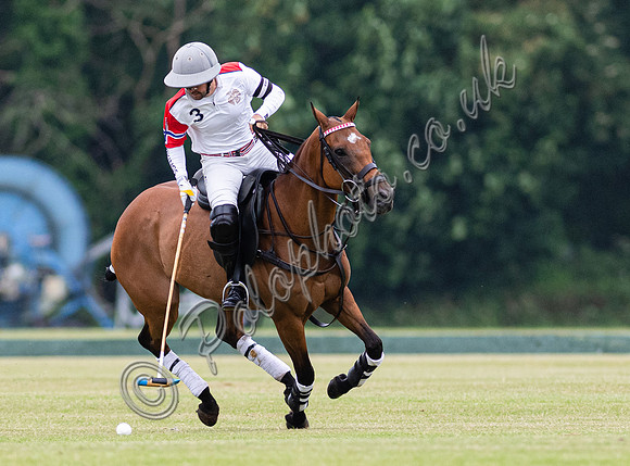 Polo action Bathurst Cup, Cirencester Park
