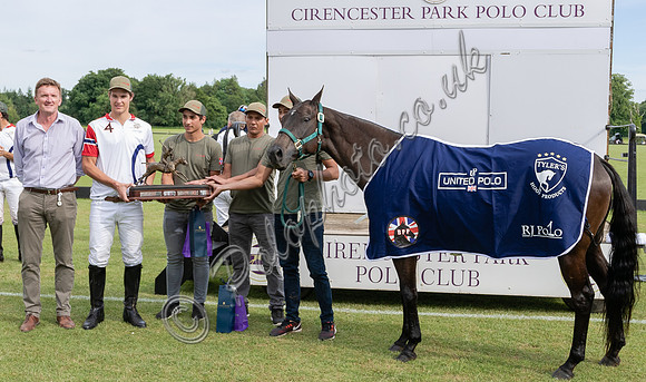 Polo action, Warwickshire Cup Final, Cirencester Park