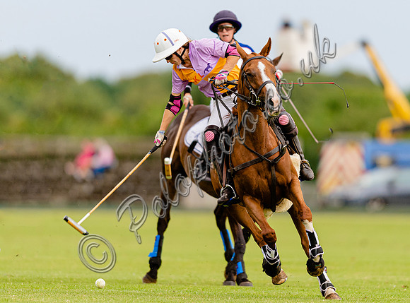 polo action VL Ladies 16 goal semi-final, Cirencester Park