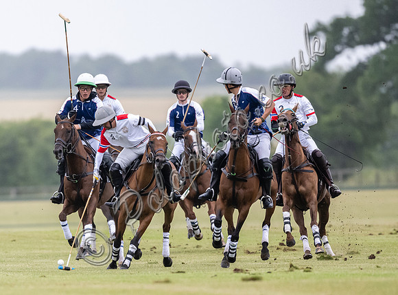 Polo action Bathurst Cup, Cirencester Park