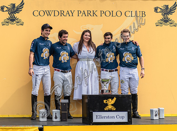Presentation of the Ellerston Cup to winning team