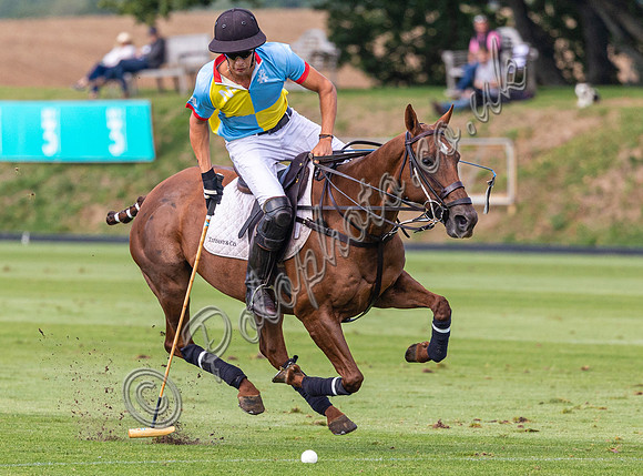 Polo action, 2022 Autumn Cup, Cowdray Park Polo Club