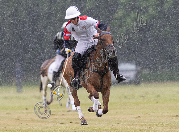 Polo action Bathurst Cup, Cirencester Park