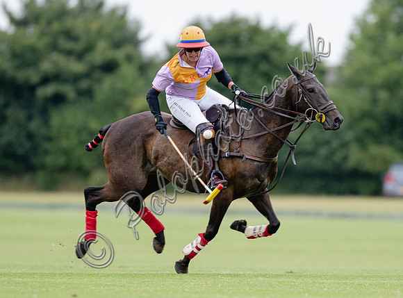 polo action VL Ladies 16 goal semi-final, Cirencester Park