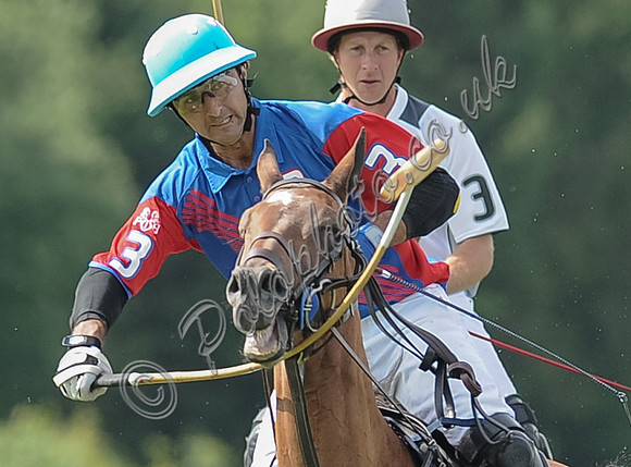 Ignacio Toccalino close up action under the neck shot