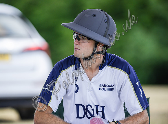 Félix Ésain professional polo player
