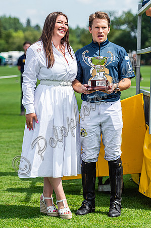 Presentation of the Ellerston Cup to winning team