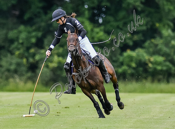polo action for the Corinium Bowl, Cirencester Park